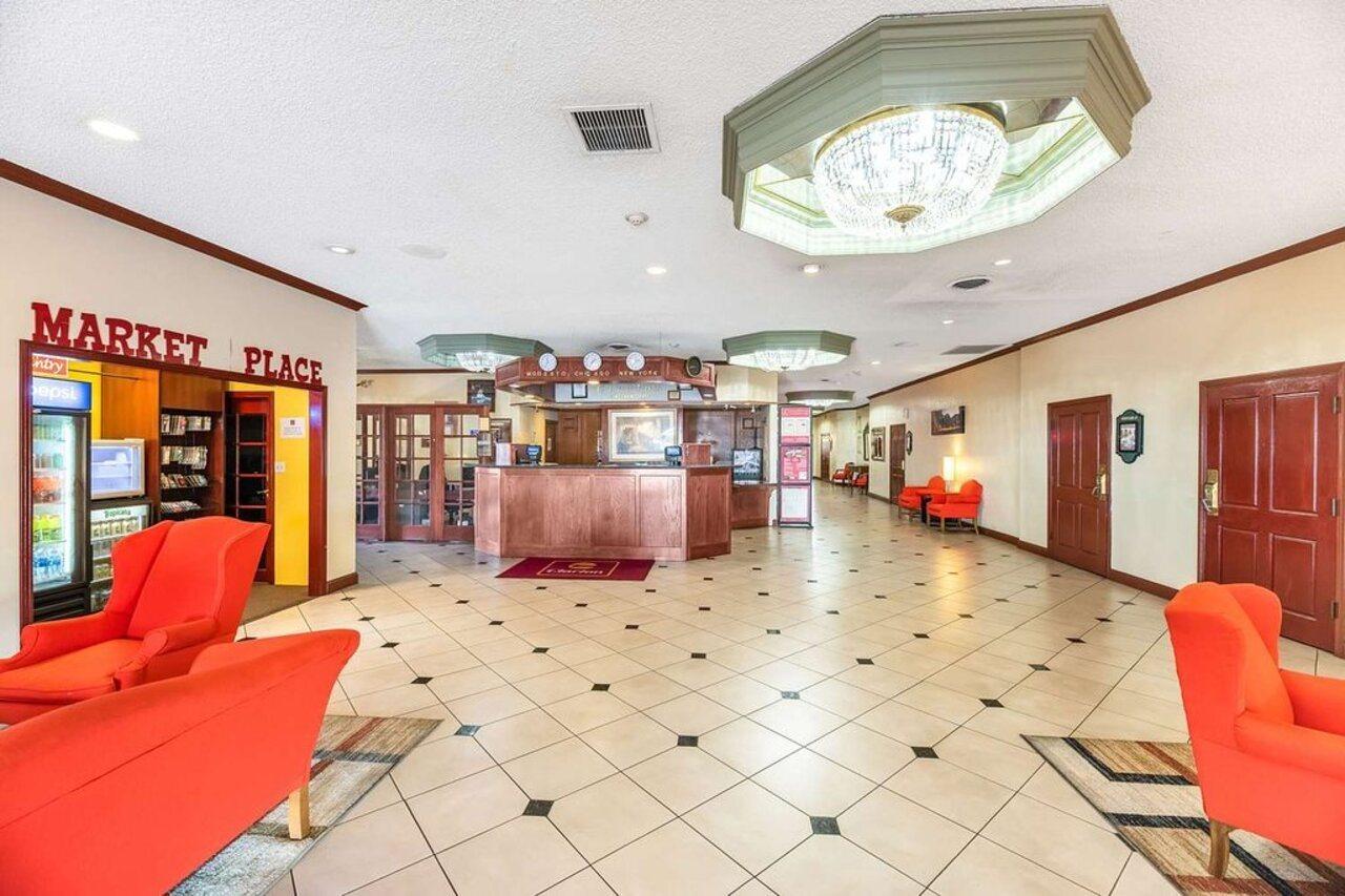 Clarion Inn Conference Center Modesto Zewnętrze zdjęcie