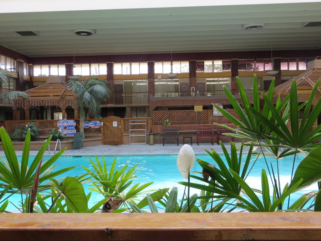 Clarion Inn Conference Center Modesto Zewnętrze zdjęcie