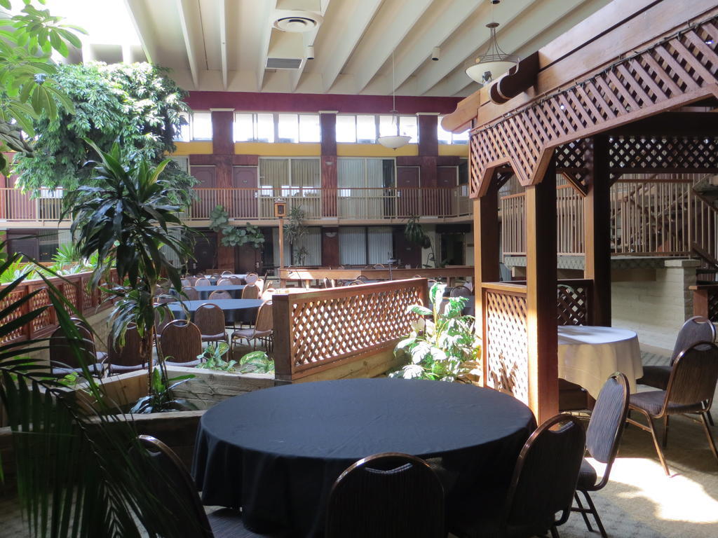 Clarion Inn Conference Center Modesto Zewnętrze zdjęcie