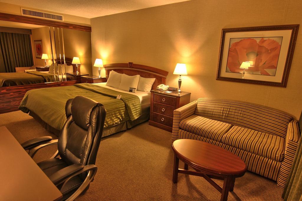 Clarion Inn Conference Center Modesto Zewnętrze zdjęcie