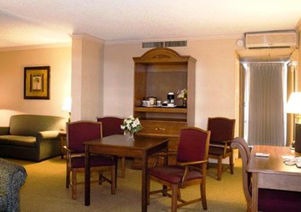 Clarion Inn Conference Center Modesto Zewnętrze zdjęcie