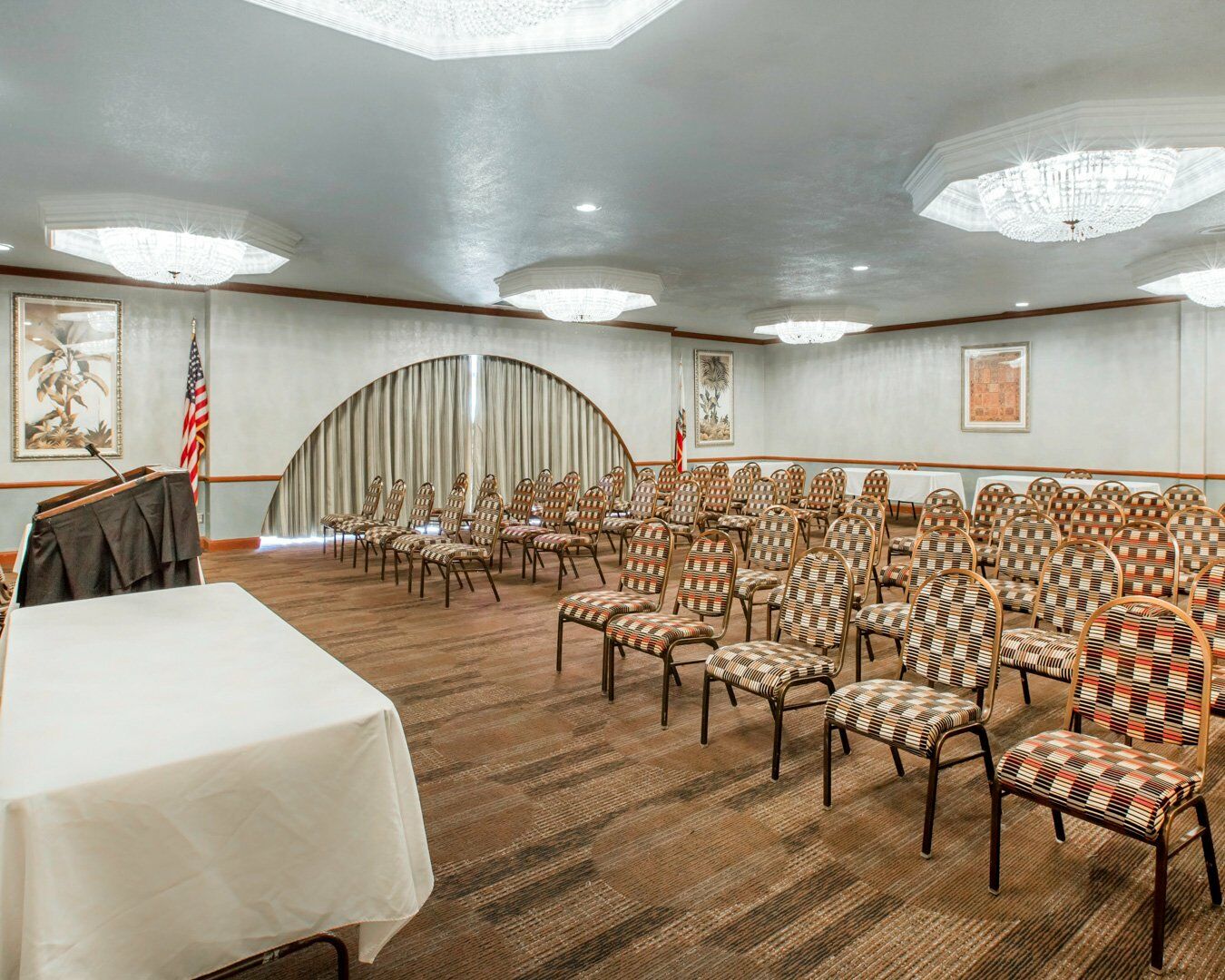 Clarion Inn Conference Center Modesto Zewnętrze zdjęcie